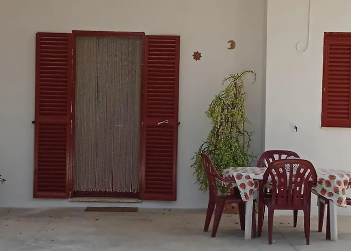TERRA ROSSA casa di campagna con piscina 2 camere da letto, 4 pl, si animali da compagnia