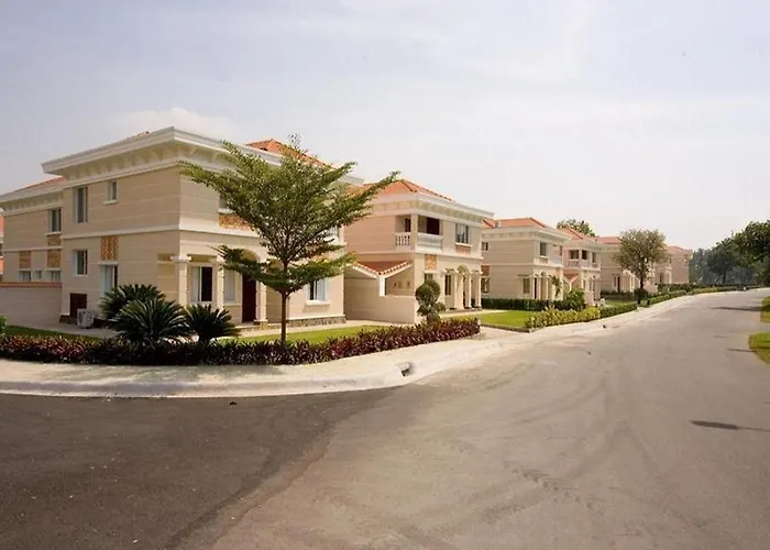Vietnam Golf - Lake View Villas