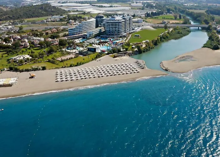 Alarcha s & Resort