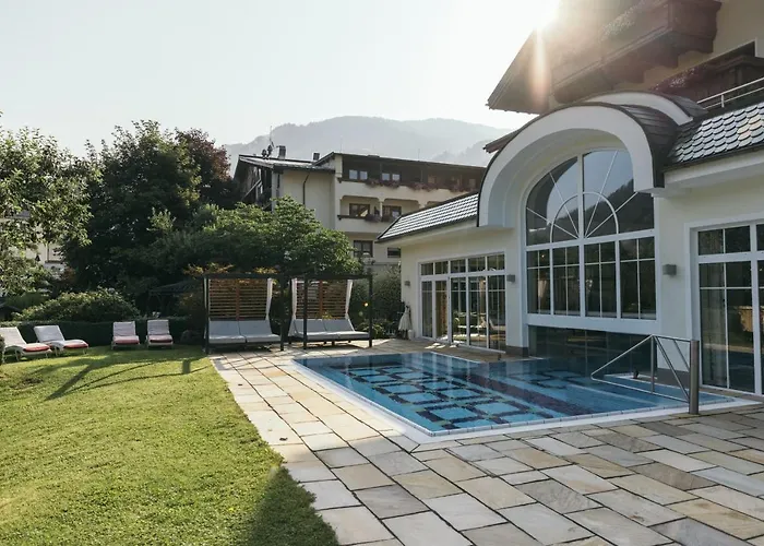 Gartenhotel Linde 4 Sterne Superior Ried im Oberinntal