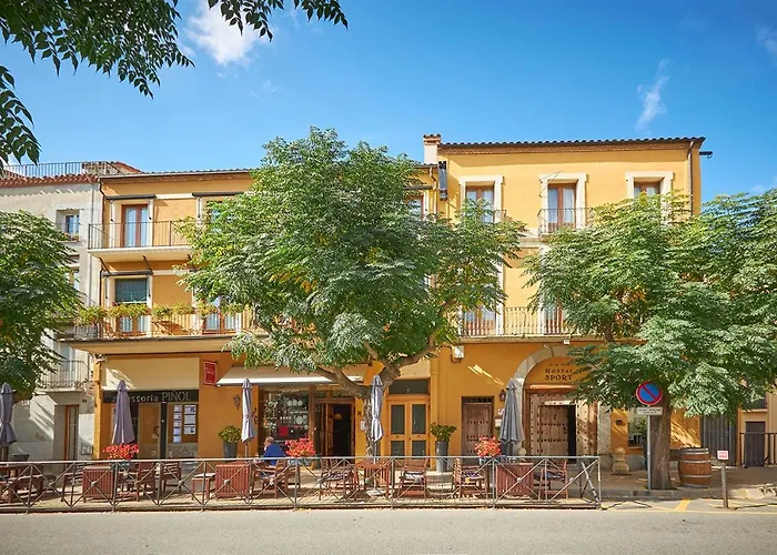 Hotel-Hostal Sport Falset