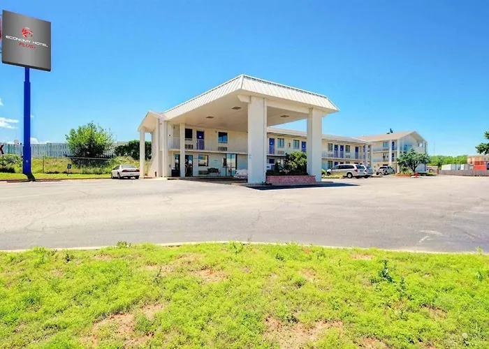 Economy Hotel Plus