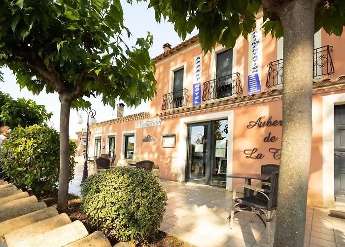 Auberge de la Tour -Appartements- Valros