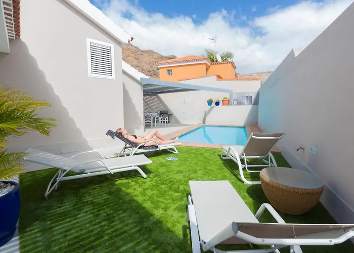 Villa Santiago