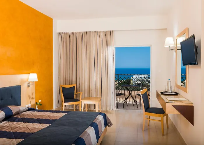 Grand Hotel Holiday Resort Hersónissos
