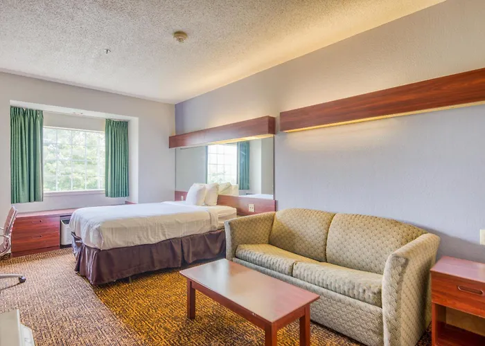 Trident Inn & Suites, Baton Rouge (Adults Only) Inniswold