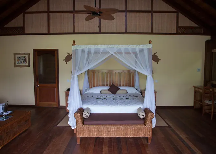 Cerf Island Resort Round Island