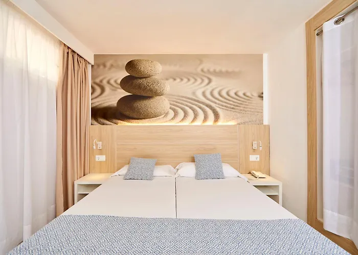 Sun Beach Santa Ponça