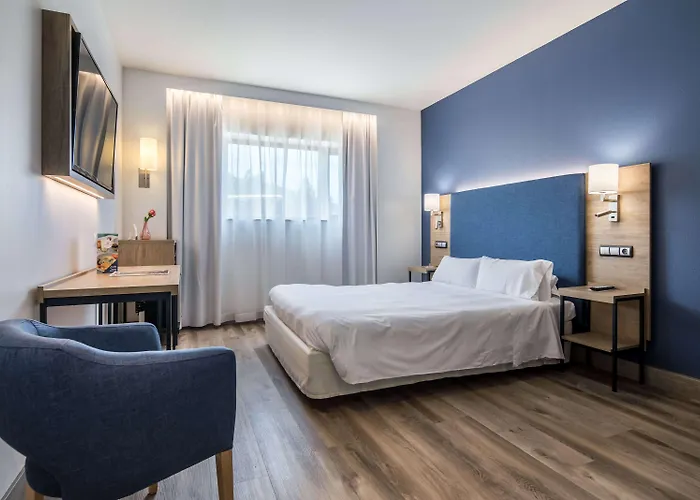 Hotel Puerta De Bilbao