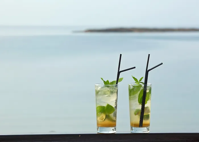 Contaratos Beach Hotel