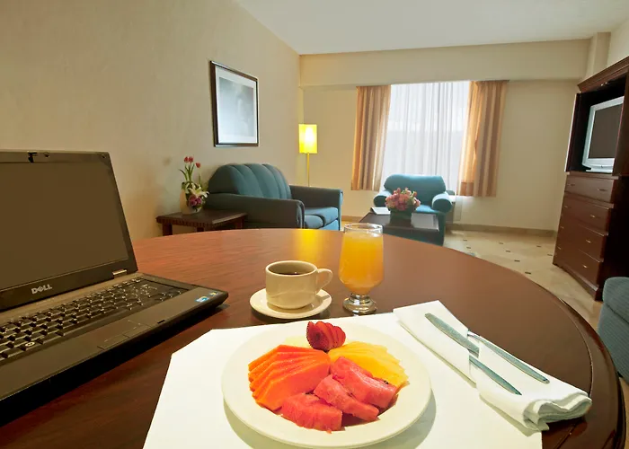 Fiesta Inn Toluca Tollocan