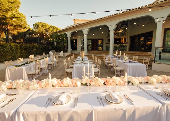 The Magnolia Hotel (Adults Only)