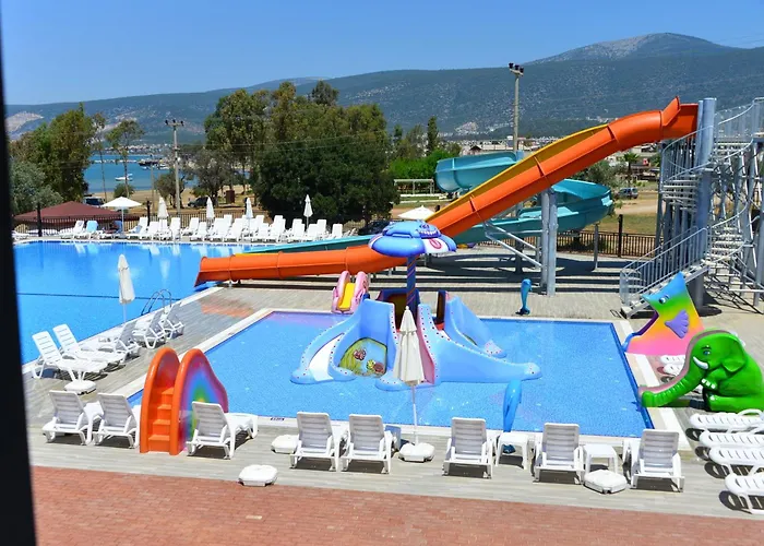 Ramada Resort By Wyndham Akbuk