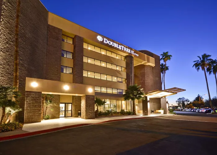 Doubletree By Hilton North