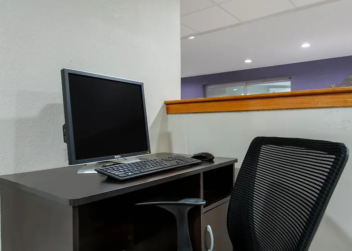Microtel Inn & Suites By Wyndham Philadelphia Airport