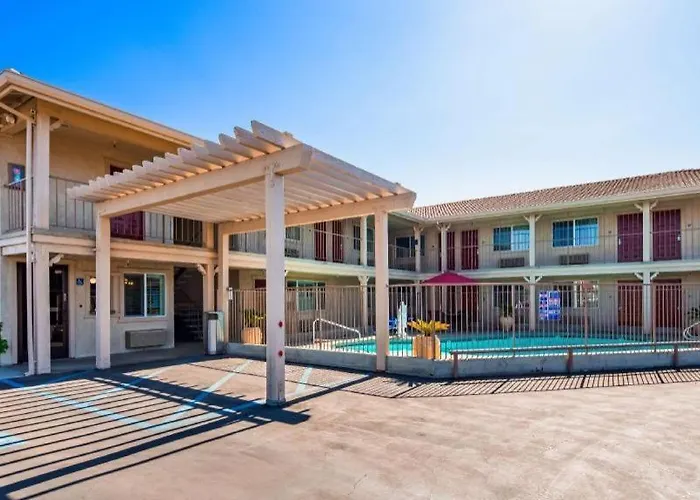 Best Western Hanford Inn
