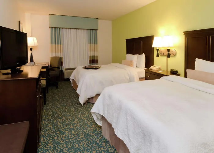 Hampton Inn & Suites Miami-Doral Dolphin Mall