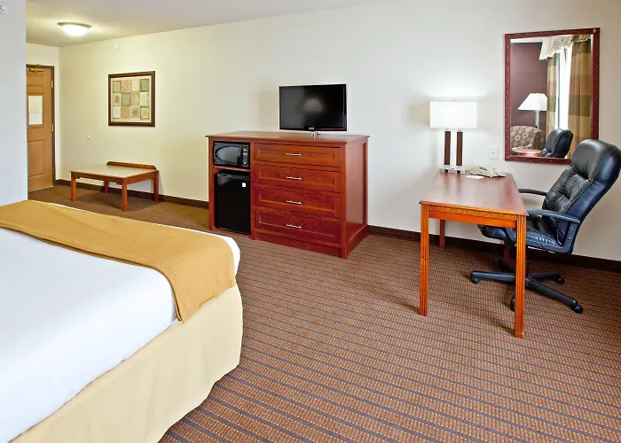 Holiday Inn Express Grand Rapids Southwest By Ihg Grandville