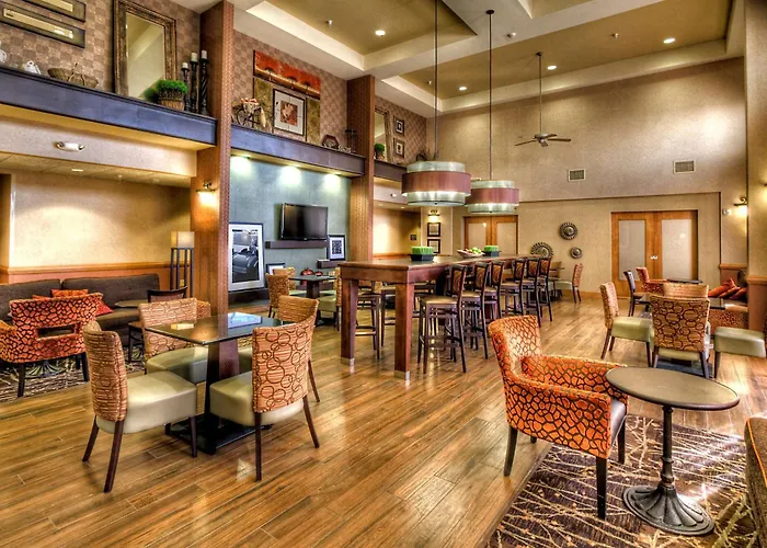 Hampton Inn & Suites Kalamazoo-Oshtemo