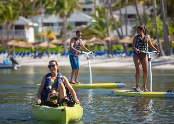St. James'S Club Resort Mamora Bay