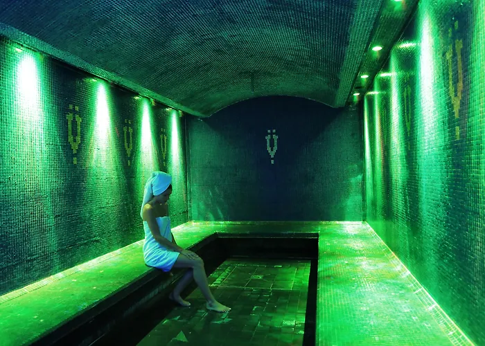 Mahogany Hotel Residence & Spa