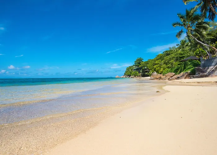 Coco De Mer Hotel And Black Parrot Suites Grand Anse 