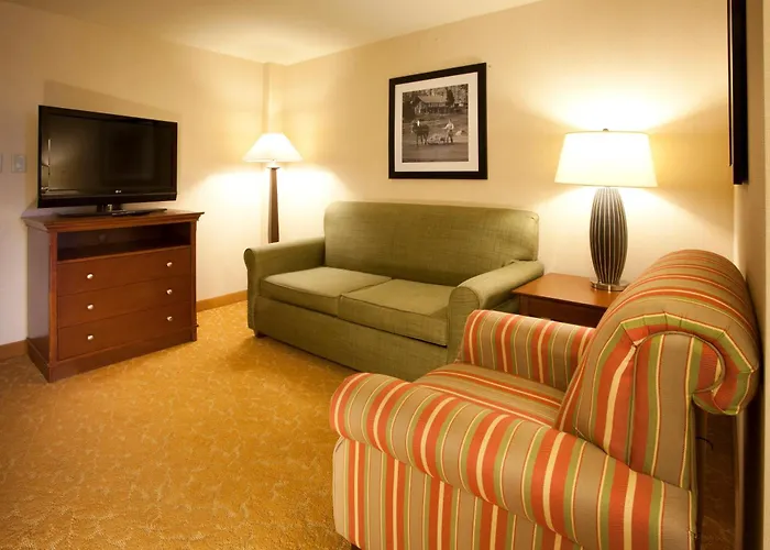 Country Inn & Suites By Radisson, At Cedar Bluff, Tn