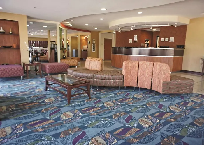 La Quinta By Wyndham Edmond