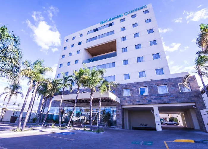 Crown Victoria Hotel