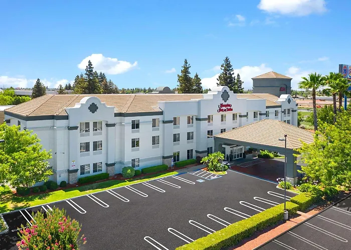 Hampton Inn & Suites Modesto - Salida