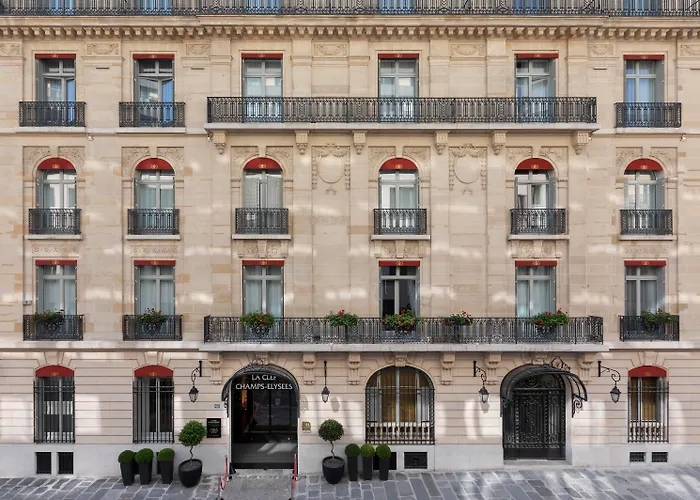 La Clef Champs-Élysées Paris by The Crest Collection
