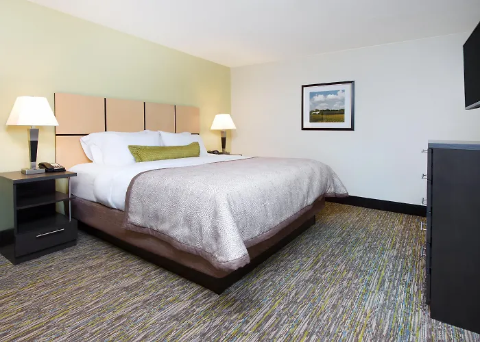 Candlewood Suites Columbia Hwy 63 & I-70 By Ihg