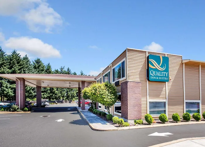 Quality Inn & Suites Vancouver North