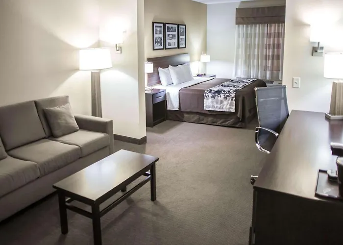 Sleep Inn & Suites Indoor Waterpark Liberty