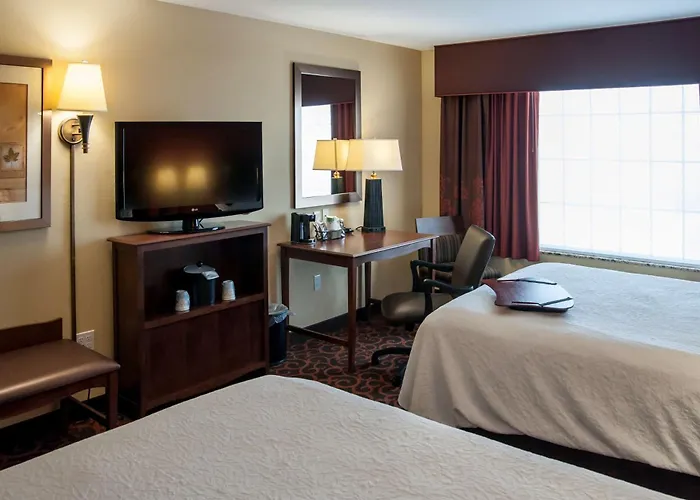 Hampton Inn & Suites Watertown