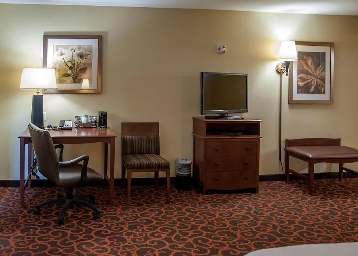 Hampton Inn & Suites Watertown