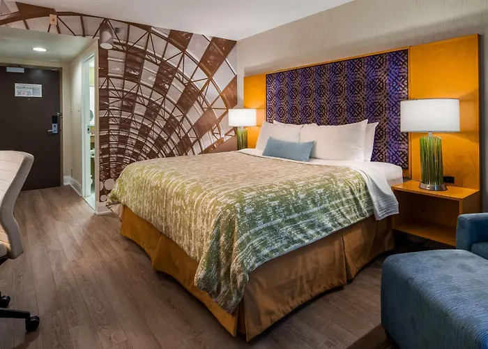 Best Western Premier Toronto Airport Carlingview Hotel