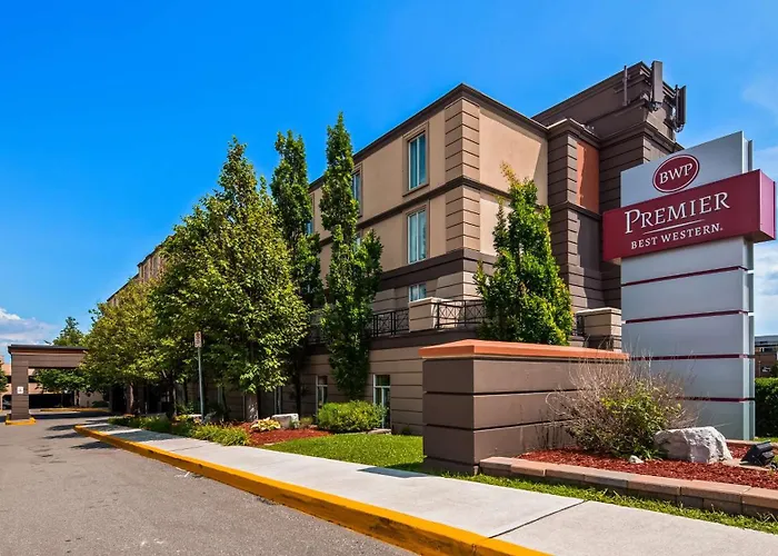 Best Western Premier Toronto Airport Carlingview Hotel