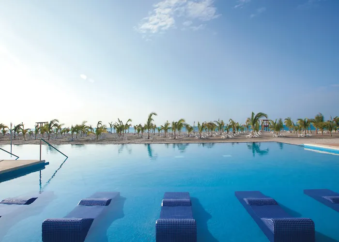 Hotel Riu Playa Blanca