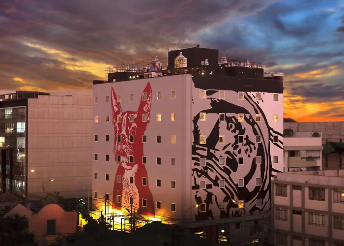Radisson RED Miraflores
