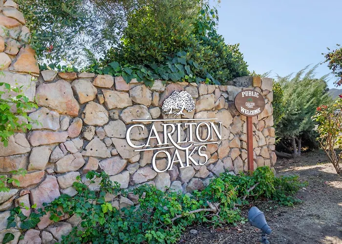 Carlton Oaks Lodge, An Ascend Collection Hotel