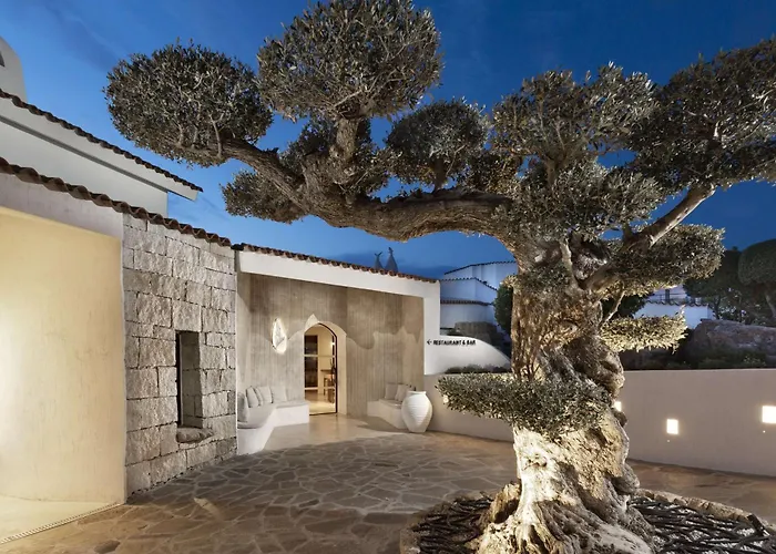 Sulia House Porto Rotondo, Curio Collection By Hilton Hotel