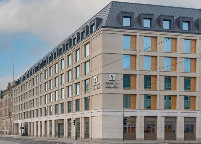 Holiday Inn Express & Suites - Potsdam By Ihg