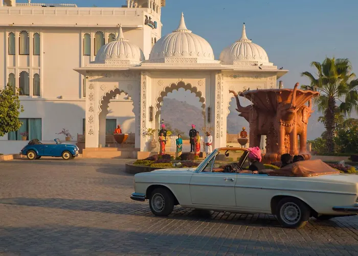 Radisson Blu Udaipur Palace Resort & Spa