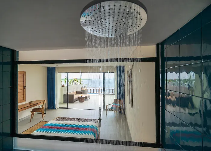 Adiwana Warnakali Resort Toyapakeh