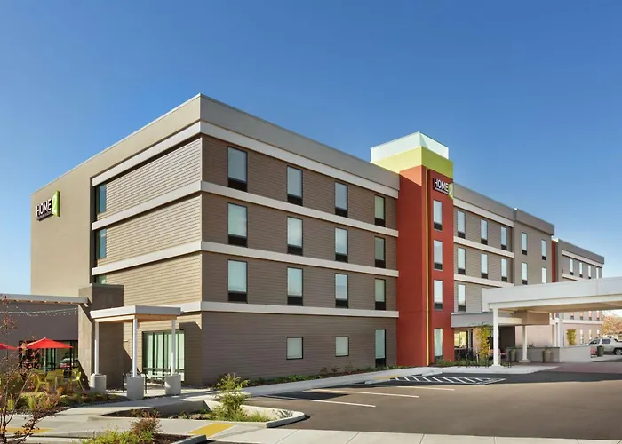 Home2 Suites By Hilton Airport
