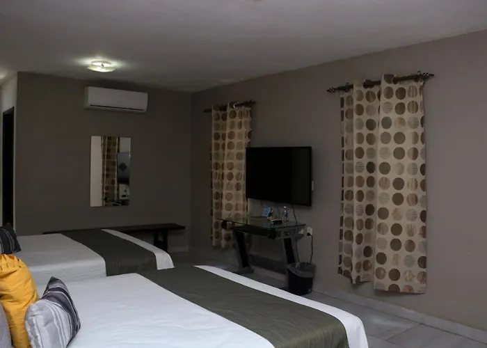 Hotel Garden Suites Tonalá