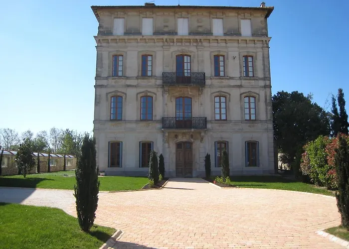 Chateau Du Comte