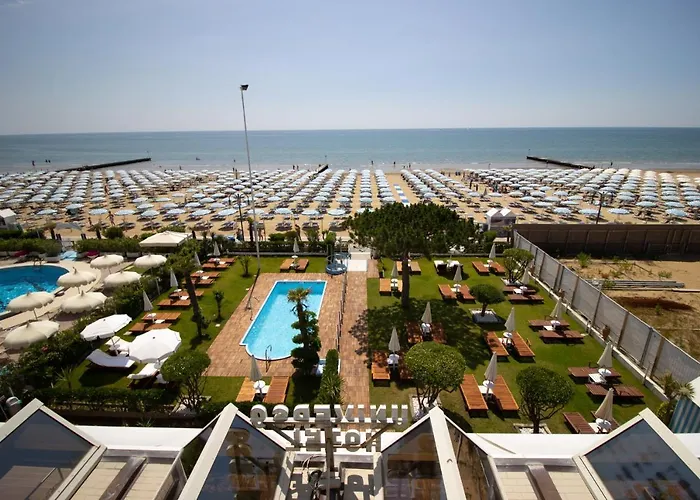 Hotel Universo