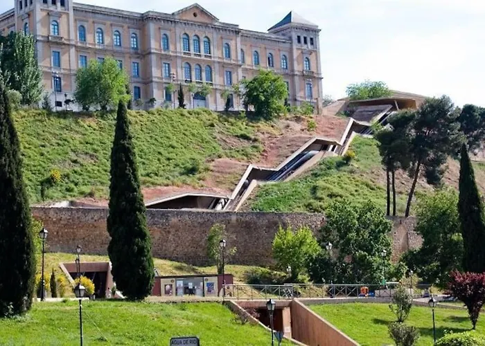 Circus Residence - Acogedor alojamiento con piscina compartida